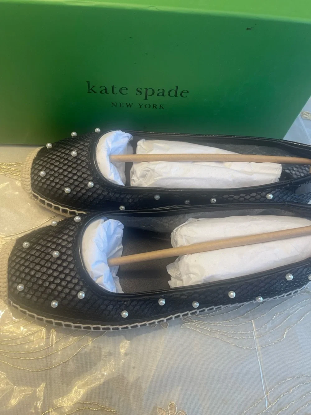 NWB Kate spade NY women’s pearl fishnet espadrille flat size 9